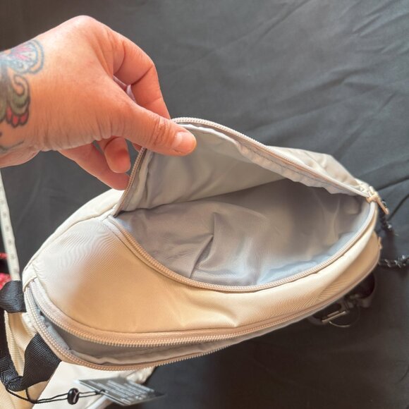 PUMA Convertible Sling Backpack - Picture 4 of 6